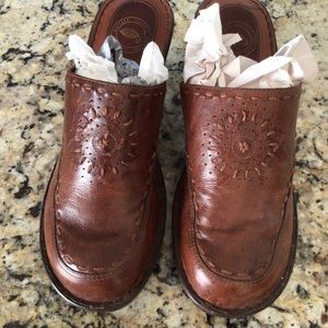 Nurture By Lamaze Clogs